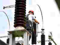 energy_energienetze_strom_ausbau_gettyimages-595759396_2000x1500.jpg